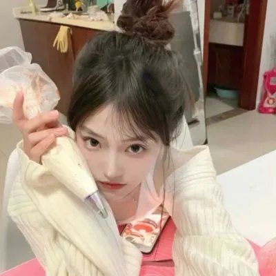 9顶假发的女孩